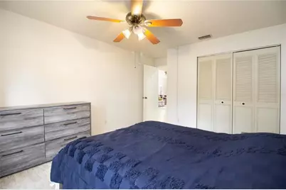 7115 Parkside Villas Dr N, Saint Petersburg, FL 33709 - Photo 15