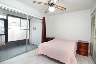 7115 Parkside Villas Dr N, Saint Petersburg, FL 33709 - Photo 17