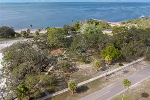 422 Kentucky Ave, Crystal Beach, FL 34681 - Photo 39