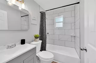 429 E Oakwood St, Tarpon Springs, FL 34689 - Photo 5