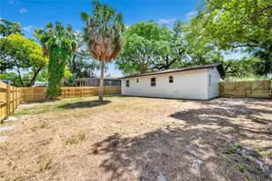 429 E Oakwood St, Tarpon Springs, FL 34689 - Photo 7