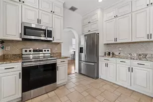 16026 Shinnecock Dr, Odessa, FL 33556 - Photo 11