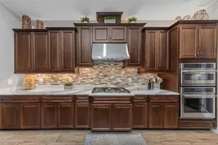 4042 Woodland Retreat Blvd, New Port Richey, FL 34655 - Photo 9
