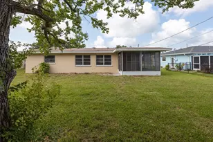 916 Gillespie St, Englewood, FL 34223 - Photo 21