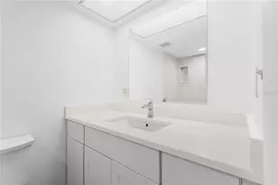 5080 Locust St NE, Saint Petersburg, FL 33703 - Photo 17