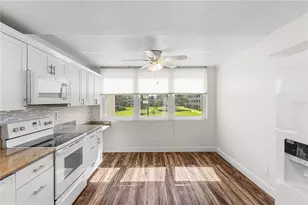 4915 Bay Street NE, Saint Petersburg, FL 33703 - Photo 21