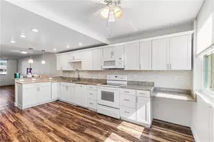 4915 Bay Street NE, Saint Petersburg, FL 33703 - Photo 9