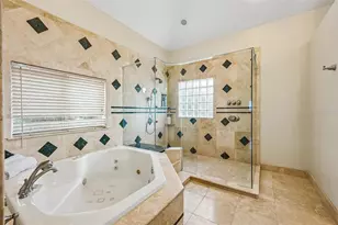 2032 Massachusetts Ave NE, Saint Petersburg, FL 33703 - Photo 29