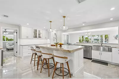 2032 Massachusetts Avenue NE, Saint Petersburg, FL 33703 - Photo 15
