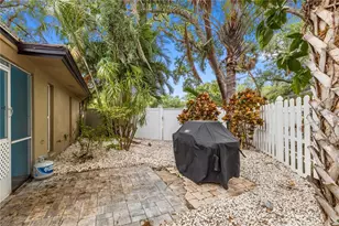 2215 Buena Vista Dr, Clearwater, FL 33764 - Photo 49