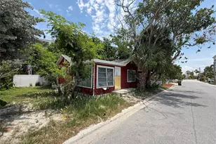 116 85th Ave, Treasure Island, FL 33706 - Photo 3