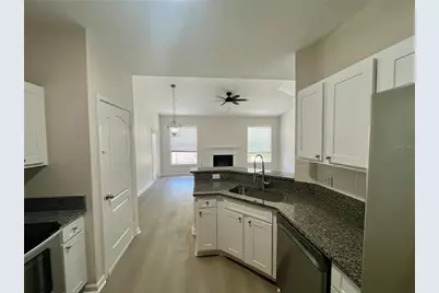 18105 Villa Creek Drive, Tampa, FL 33647 - Photo 13