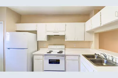 12306 Berkeley Square Drive, Tampa, FL 33626 - Photo 5