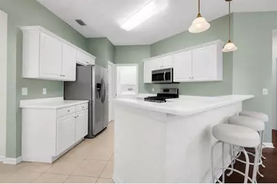 1252 Lyndhurst Greens Drive, Sun City Center, FL 33573 - Photo 5