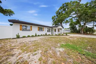 3700 72nd St N, Saint Petersburg, FL 33710 - Photo 7