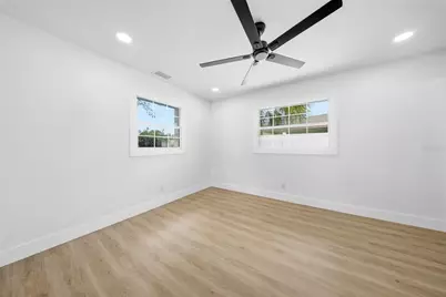 3700 72 Street N, Saint Petersburg, FL 33710 - Photo 31