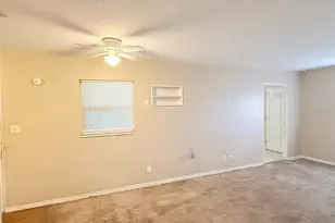 1650 30th Ave N, Saint Petersburg, FL 33713 - Photo 5