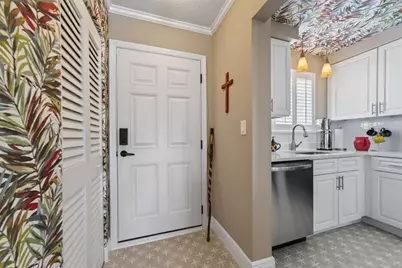 5935 30th Avenue S #101, Gulfport, FL 33707 - Photo 9