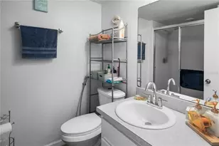 225 Country Club Dr, Largo, FL 33771 - Photo 7