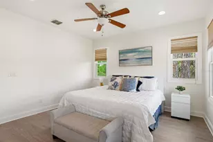 4920 3rd St N, Saint Petersburg, FL 33703 - Photo 25