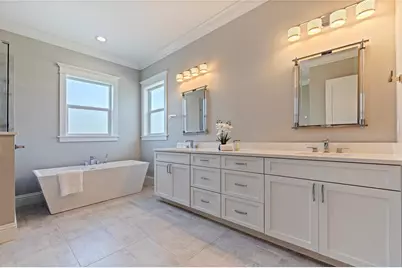 1001 Cordova Boulevard NE, Saint Petersburg, FL 33704 - Photo 7