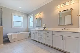 1001 Cordova Blvd NE, Saint Petersburg, FL 33704 - Photo 7