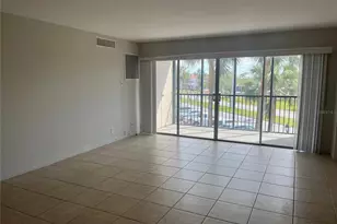 10355 Paradise Blvd, Treasure Island, FL 33706 - Photo 3