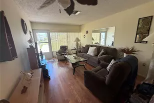 4345 Tahitian Gardens Cir, Holiday, FL 34691 - Photo 5