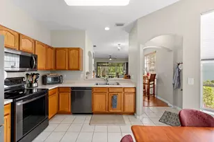 2423 Earlswood Ct, Brandon, FL 33510 - Photo 9