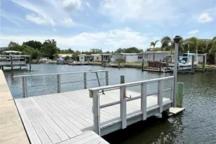6806 Mount Quincy Dr NE, Saint Petersburg, FL 33702 - Photo 25