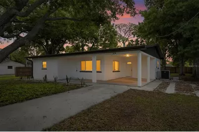 204 7th Avenue NW, Ruskin, FL 33570 - Photo 1