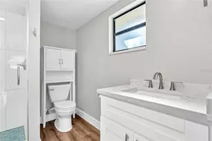 5684 Baywater Dr, Tampa, FL 33615 - Photo 17