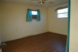 82125 B Street N, Pinellas Park, FL 33781 - Photo 15
