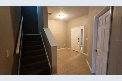 10279 Newminster Loop, Ruskin, FL 33573 - Photo 5