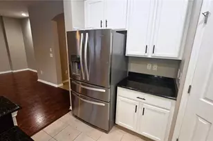 10279 Newminster Loop, Ruskin, FL 33573 - Photo 11