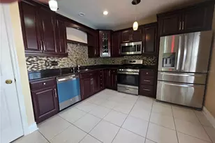 1690 Meadow Oak Ln, Tarpon Springs, FL 34689 - Photo 3
