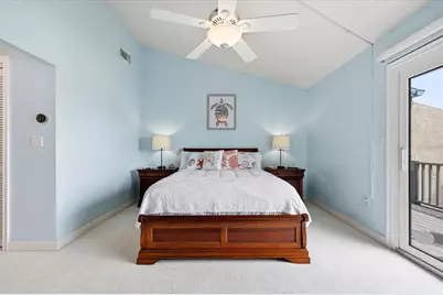 11835 3rd Street E, Treasure Island, FL 33706 - Photo 21