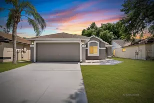305 Sand Ridge Dr, Valrico, FL 33594 - Photo 1