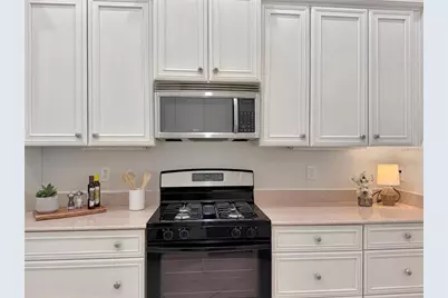 6817 Cromwell Garden Dr, Apollo Beach, FL 33572 - Photo 9