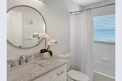 6817 Cromwell Garden Dr, Apollo Beach, FL 33572 - Photo 13
