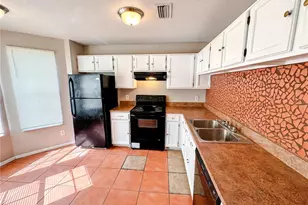 7821 Farnsworth Ct, Orlando, FL 32825 - Photo 3
