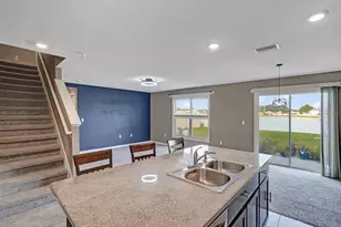 7850 Sail Clover Ln, Zephyrhills, FL 33540 - Photo 11