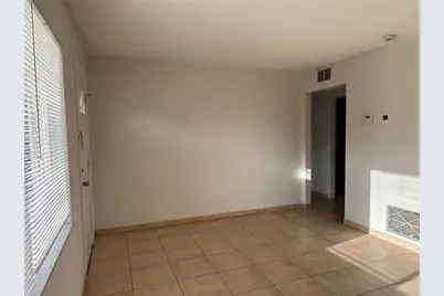 452 89th Avenue N, Saint Petersburg, FL 33702 - Photo 3