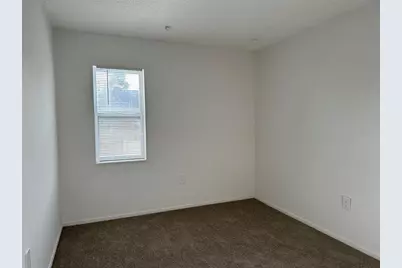 452 89th Avenue N, Saint Petersburg, FL 33702 - Photo 7