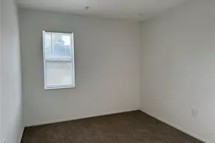 452 89th Ave N, Saint Petersburg, FL 33702 - Photo 7