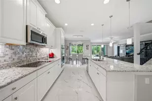 31646 Colada Drift Way, Wesley Chapel, FL 33545 - Photo 9