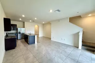 32794 Pez Landing Ln, Wesley Chapel, FL 33543 - Photo 7