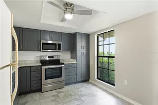 18 Windrush Bay Dr, Tarpon Springs, FL 34689 - Photo 13