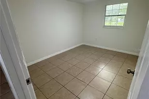 10601 N 52nd St, Temple Terrace, FL 33617 - Photo 5