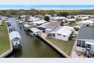 162 S Saint Thomas Circle, Apollo Beach, FL 33572 - Photo 3
